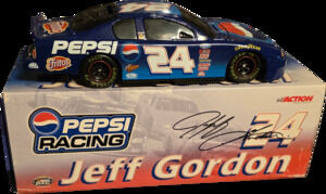 Jeff Gordon #24 Pepsi Racing 2000 Monte Carlo 1:24 Action Diecast Bank Nascar